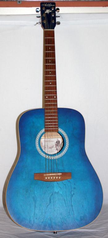Art And Luthier Acoustic Guitar - Art Lutherie Acoustic Guitar
