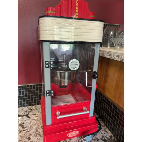 Nostalgia Electrics Hollywood Kettle Popcorn