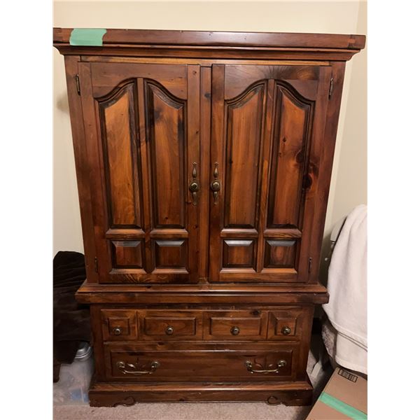 Solid Wood Bedroom Furniture Set