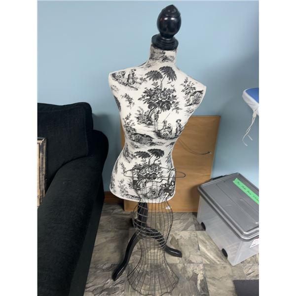 Decorative Dress Forms and Framed Art Prints