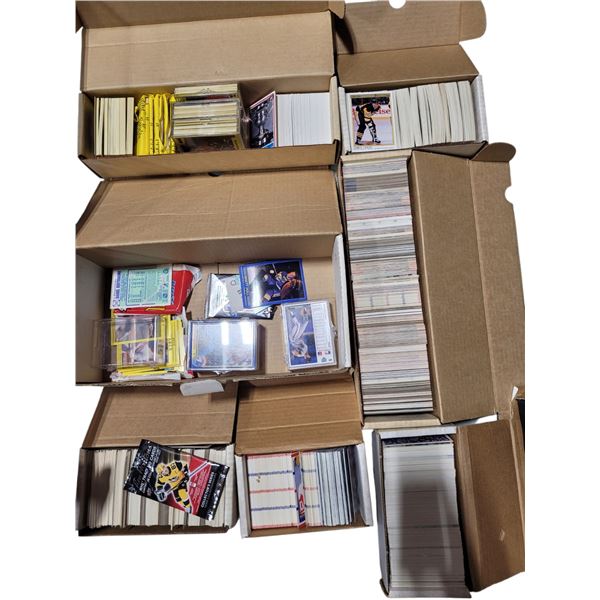Lot of Assorted Sports Cards (Hockey & Baseball)
