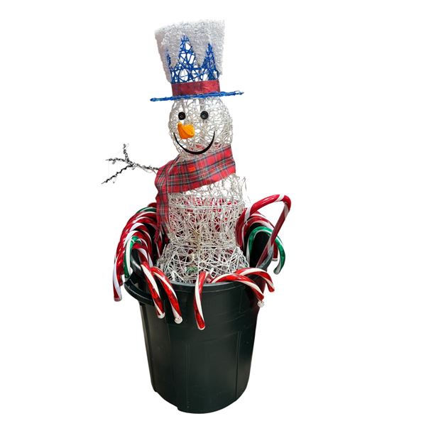 Christmas Decorations & Waste Bin
