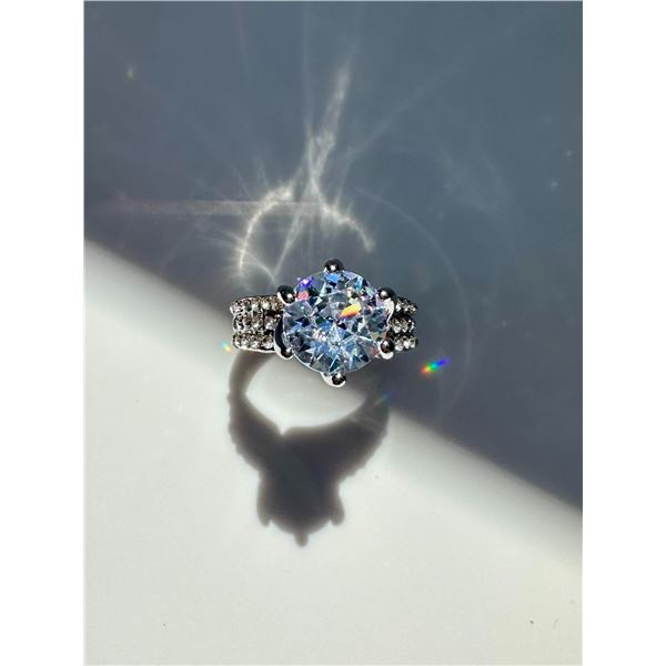 14 K White Gold Plated 3.5 Ct VVs1 Simulated Diamond Ring