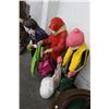 Image 3 : Paper Mache  4'  Childrren Carrying Bags Statuaries Set - 3