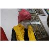 Image 7 : Paper Mache  4'  Childrren Carrying Bags Statuaries Set - 3