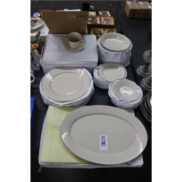 Lenox Hayward China Set - Service For 8