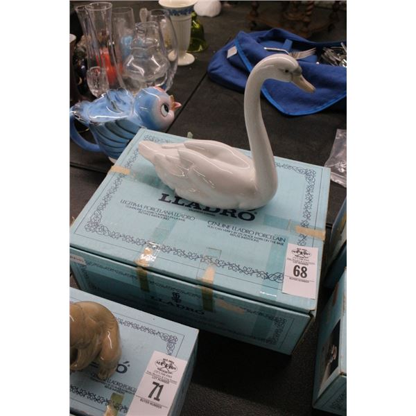 Lladro Large Swan w/Box