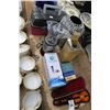 Image 3 : Toolbox, Vase, Bullet Mixer, Mini Violin, Infuser Bottle, Soda Chargers