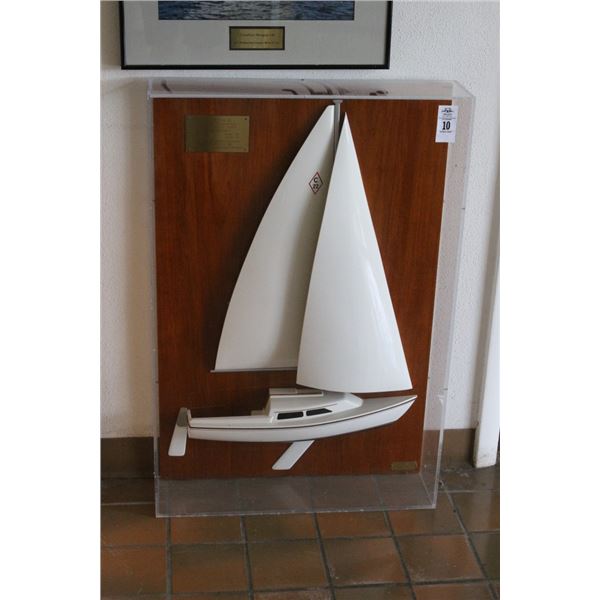 Catalina 22 Sailboat Model In Plexi Showcase