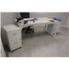 Image 7 : White Desk w/2 Bookcases, 2 Chairs, Fan In Office