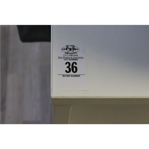 4-White U Shaped Desks - 4 X $