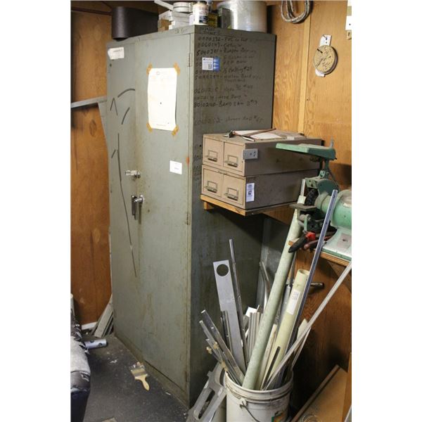 Metal Storage Cabinet, Drawer Cabinet, Contents