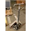 Image 1 : Haulmaster Pallet Jack