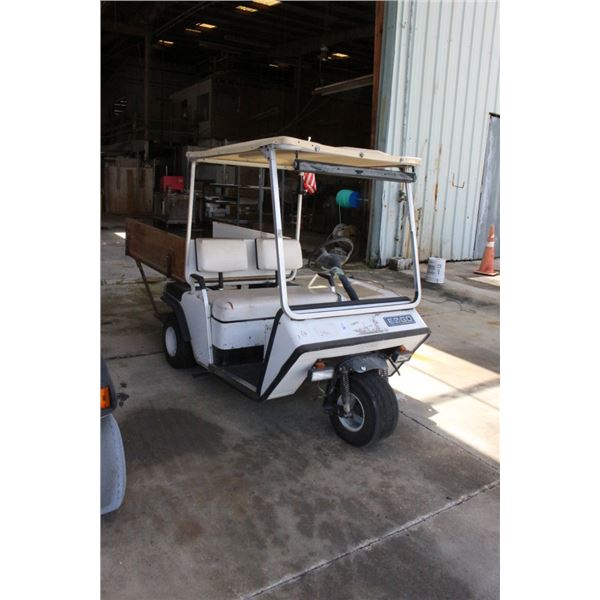 Easy Go 3 Wheel Electric Golf Cart w/Charger  6 Batteries/Flatbed