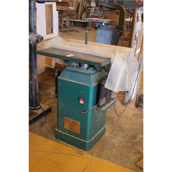 Grizzle  G1072  Oscillating Spindle Sander