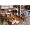 Image 2 : Delta Tilting Arbor Saw w/Power Feed