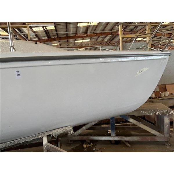 Catalina  Style 225  #15814  w/Bracket No Keel/Rudder/Mast  w/Rolling Stand *NO Title/COO/HIN Buyer