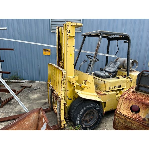 Hyster LP Dually Air Tire Forklift Approx 8K LP Cap Needs Service