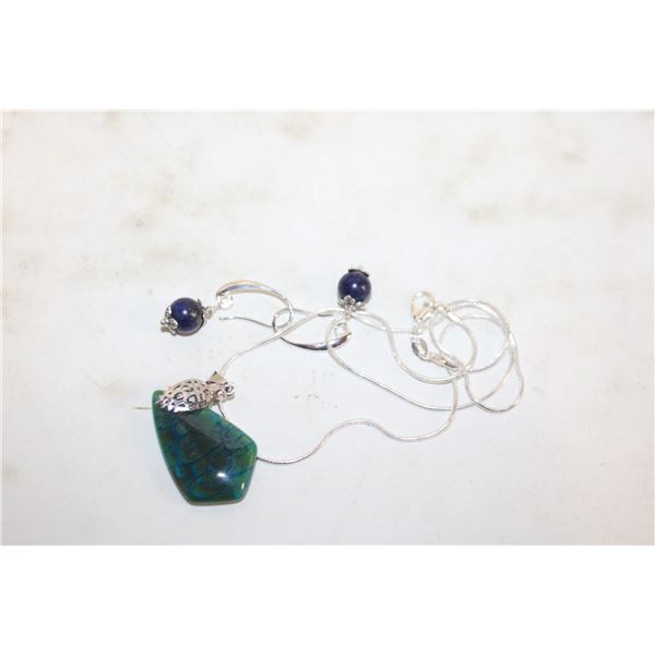 9)  CHEVRON SHAPED BLUE/GREEN