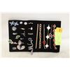 Image 1 : TRAY W/11 RINGS AND 6 BRACELETS SET AND 5 EARINGS