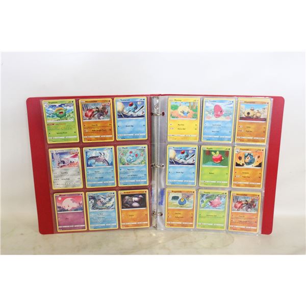 BINDER POKEMON COLLECTOR CARDS
