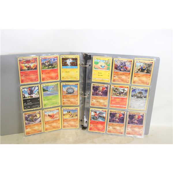 BINDER POKEMON COLLECTOR CARDS