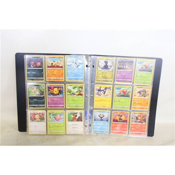 BINDER POKEMON COLLECTOR CARDS