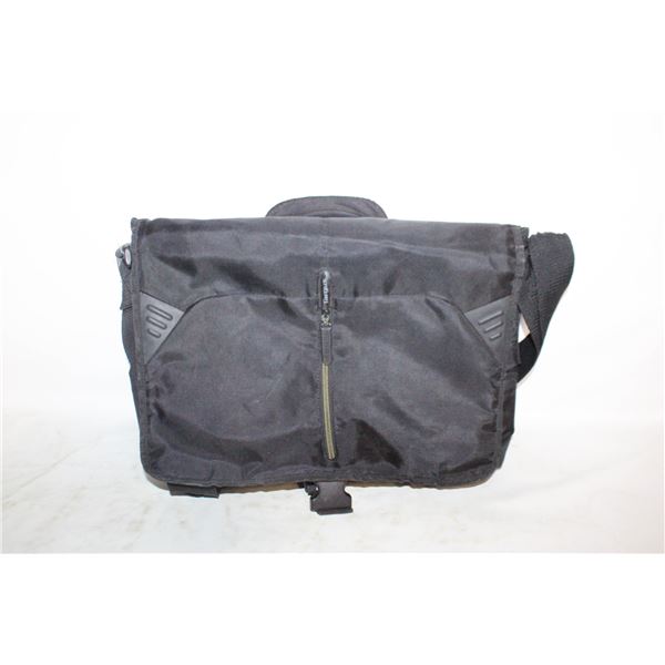 TARGUS COMPUTER BAG BLACK COLOUR