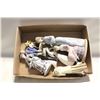 Image 1 : GLASS & PORCELAIN FIGURES LOT