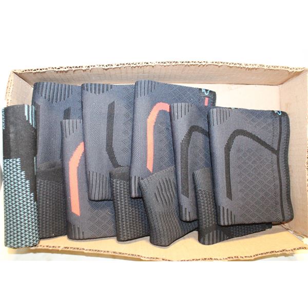 FLAT OF ASSORTED KNEE BRACES