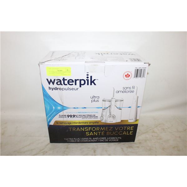 WATERPIK WATERFLOSSER ULTRA + WATER FLOSSER WHITE