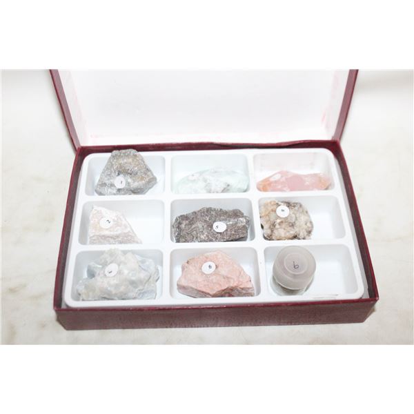 BOX WITH COLLECTION OF 9-PIECE MOHL SCALE