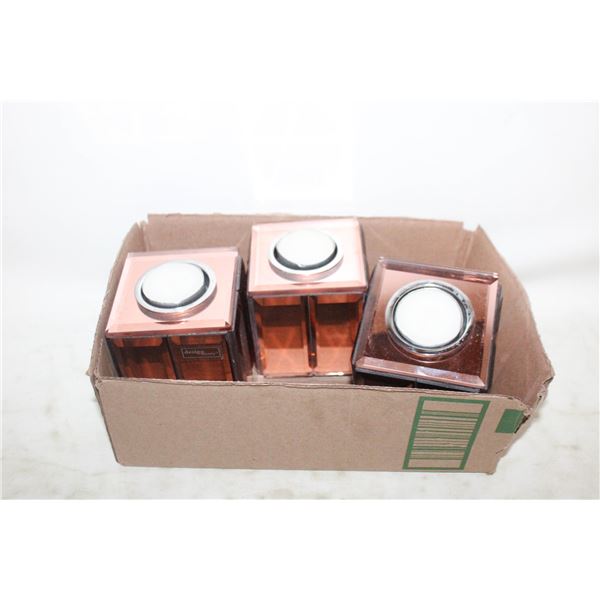 LOT OF DECORATIVE GLASS TEA LIGHT CANDLES