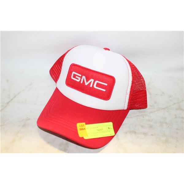 GMC TRUCKER SNAPBACK CAP WITH A MESH