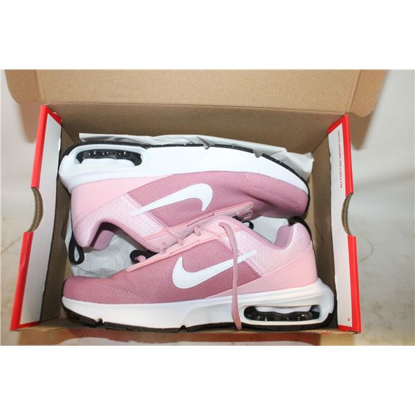 NEW NIKE AIRMAX SIZE 5Y