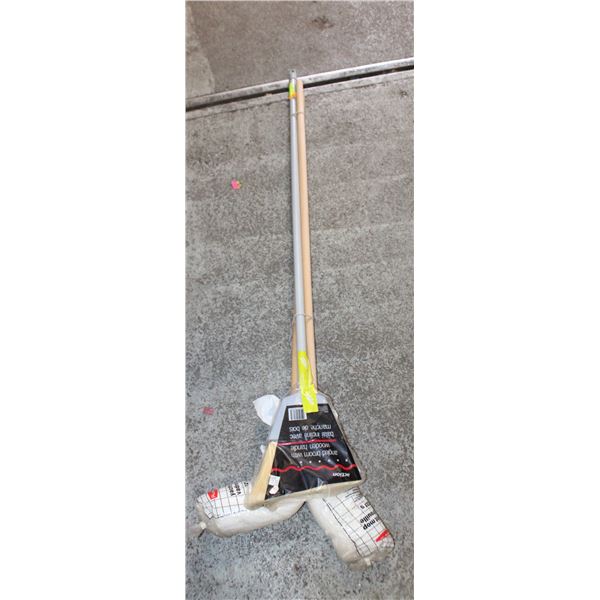 NEW - MOPS & BROOM