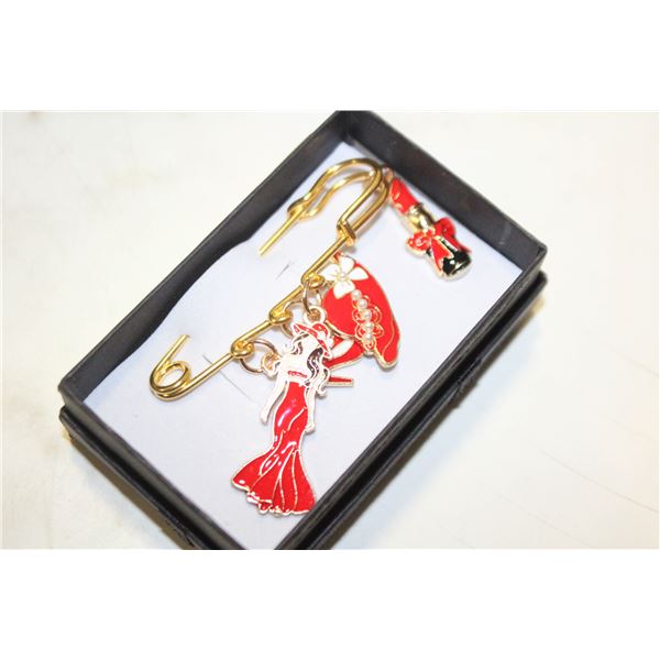 NEW RED HAT SOCIETY BOBBY-PIN RED CHARMS 2.36”