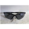 Image 1 : PAIR OF SUNGLASSES