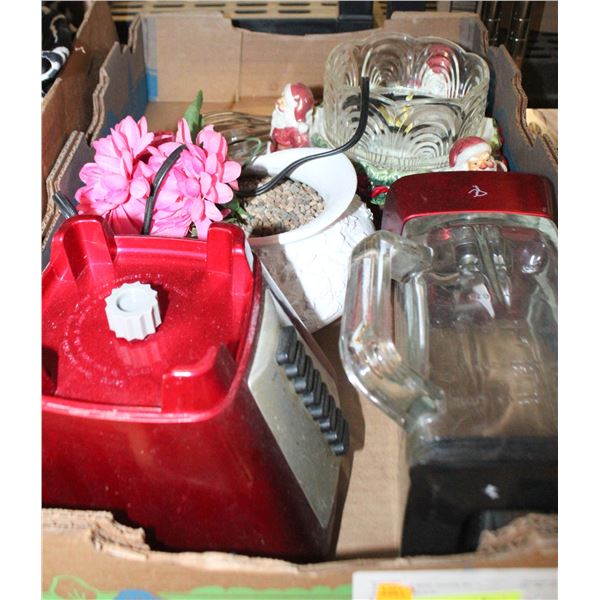 GLASS BLENDER & DECORATION LOT