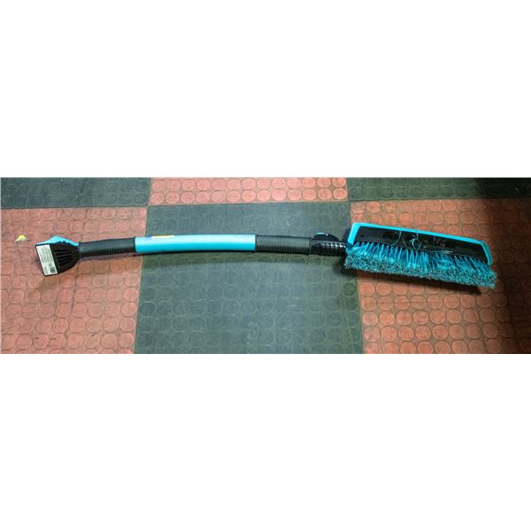 MAXX-FORCE VEHICLE SNOW BRUSH & ICE SCRAPER WITH