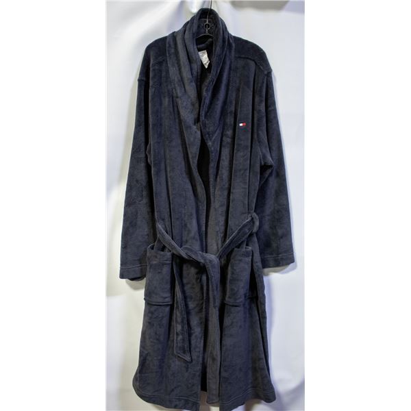 TOMMY HILFIGER MENS PLUSH ROBE DARK GREY SIZE SM