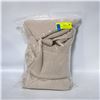 Image 1 : 4 PACK OF WELHOME WAFFLE TEXTURED HAND TOWELS