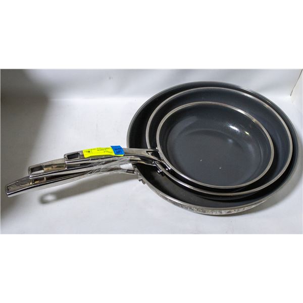 3 PIECE TRAMONTINA TRI-PLY SKILLET SET