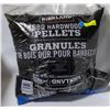 Image 1 : KIRKLAND PREMIUM BLEND BBQ HARDWOOD PELLETS