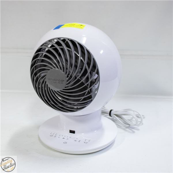 WOOZOO GLOBE FAN 5-SPEEDS WITH REMOTE - WHITE