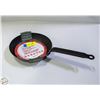 Image 1 : THERMALLY PRE-SEASONED CAST IRON SKILLET