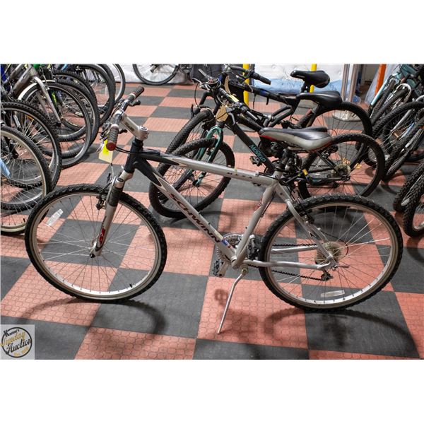 POLICE SEIZURE: SCHWINN FRONT SUSPENSION MTN BIKE