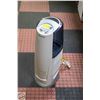 Image 1 : HONEYWELL QUIETCARE 3 GALLON HUMIDIFIER