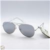 Image 1 : PAIR OF SUNGLASSES
