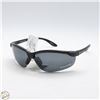 Image 1 : PAIR OF SUNGLASSES